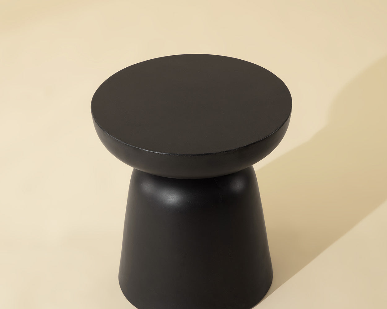 Cida Side Table