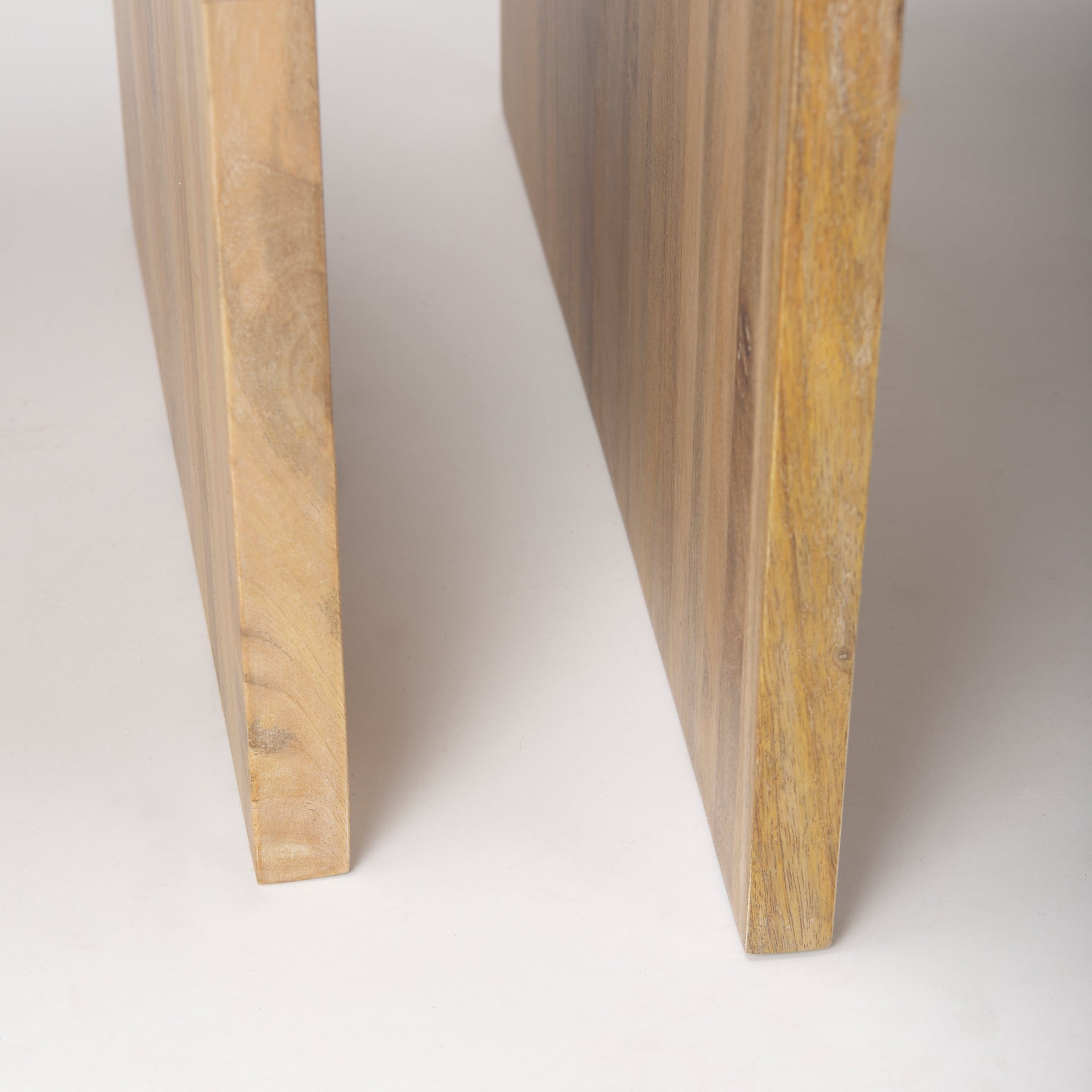 Cleoh Side Table