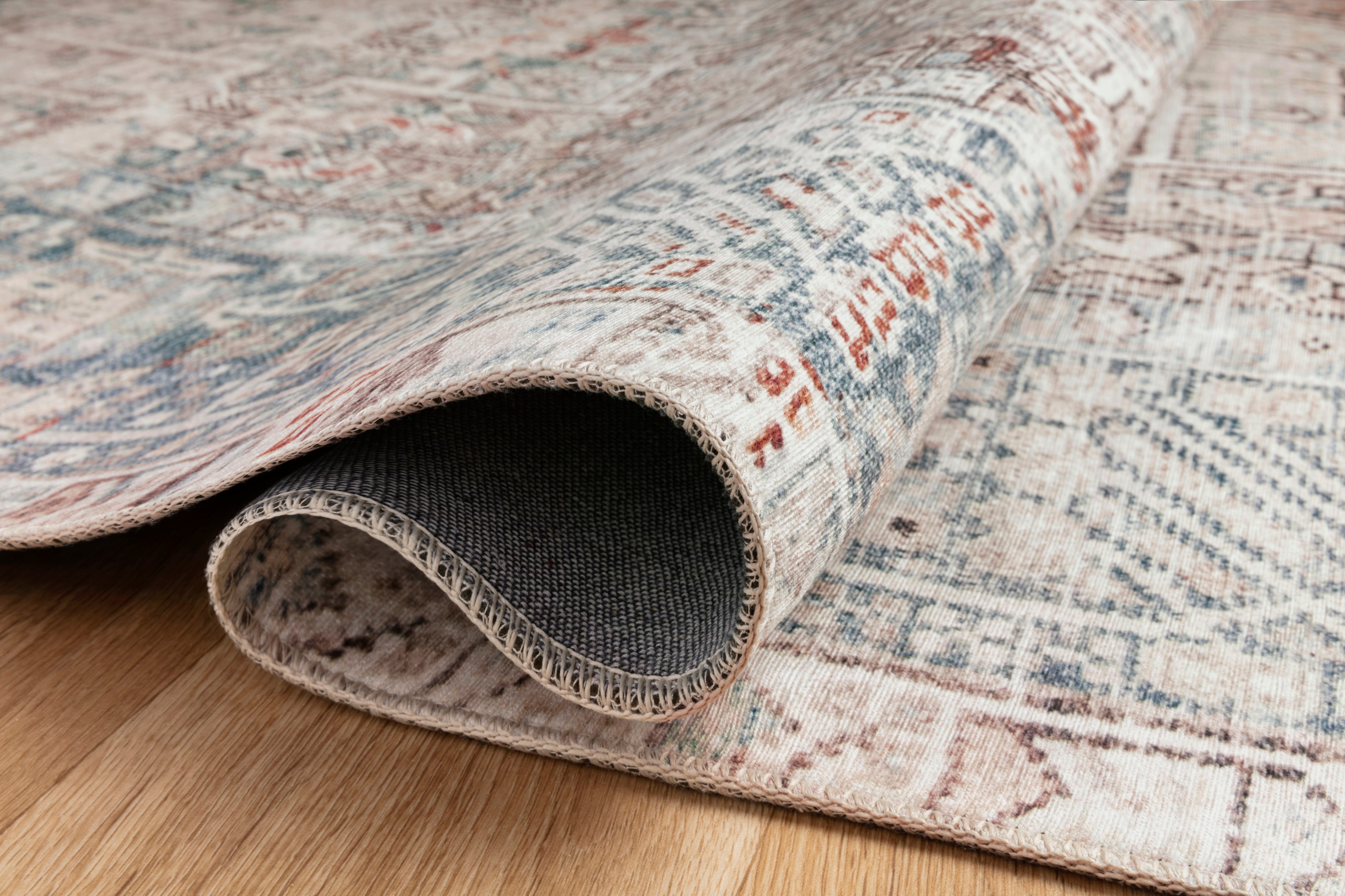 Chris Loves Julia x Loloi Jules Natural/Ocean Rug
