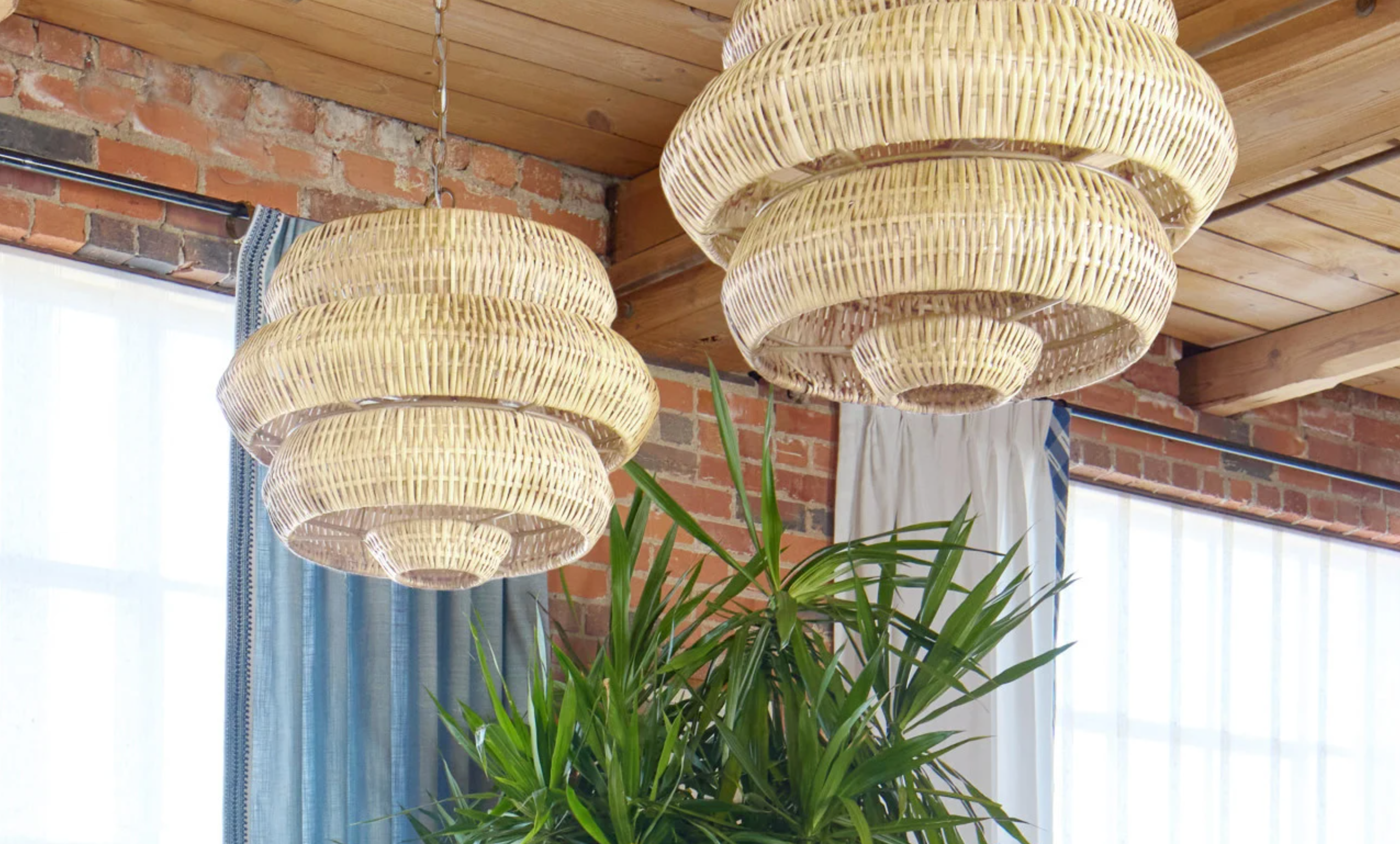 Alpes Pendant - White