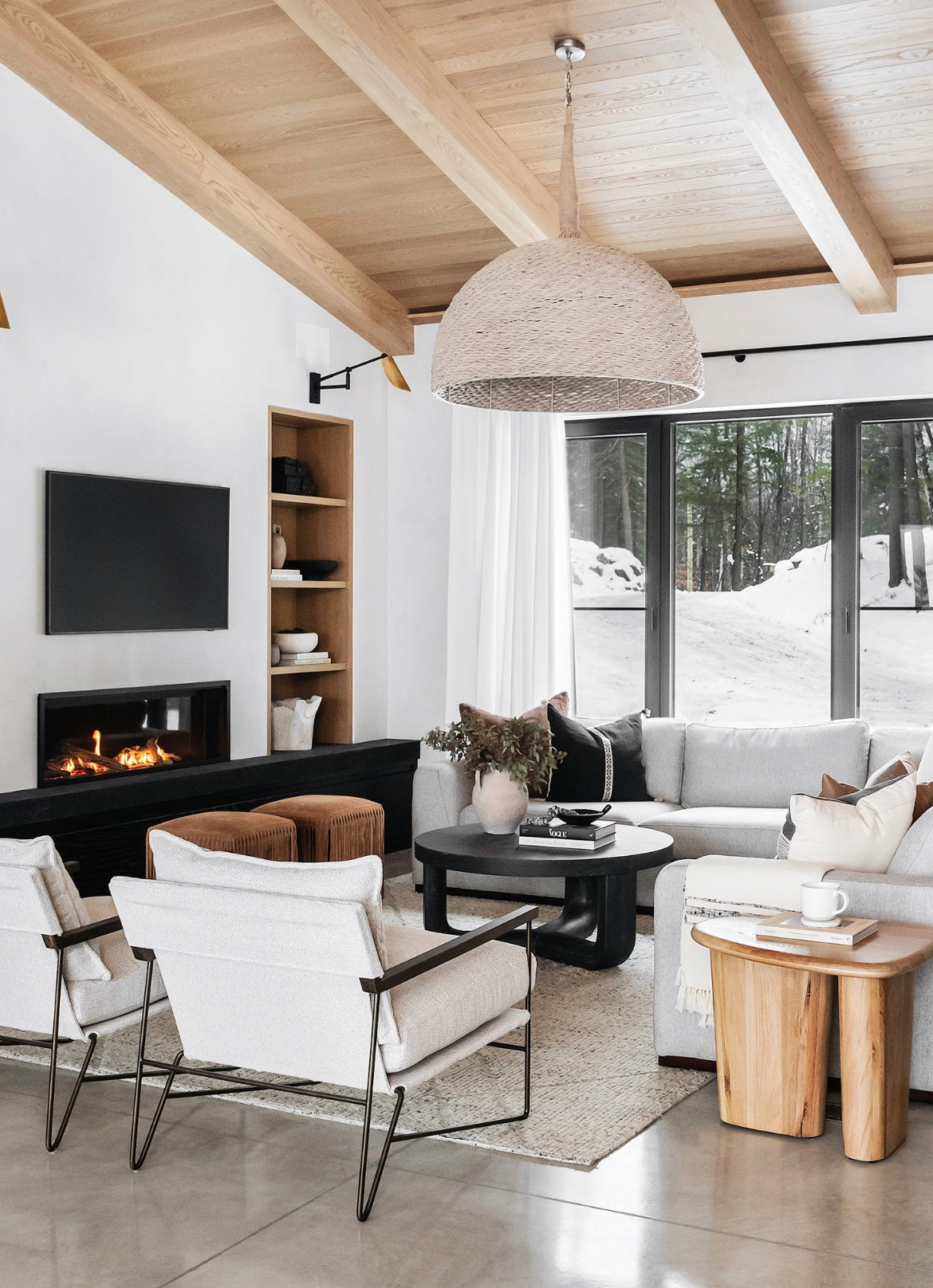 Amber Lewis x Loloi Gwyneth Ivory/Silver Rug
