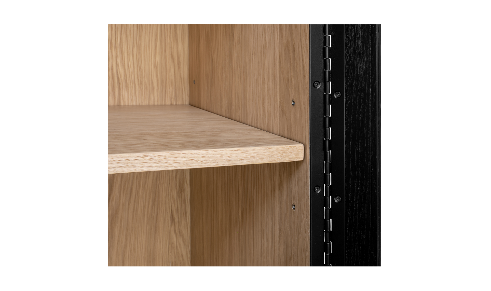 Charlottle Cabinet